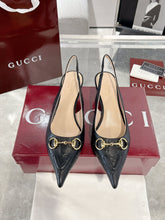 GG MID-HIGH SLINGBACK 4.5 CM IN BLACK GLOSSY EMBOSSED SUEDE AND SHEEPSKIN LINING